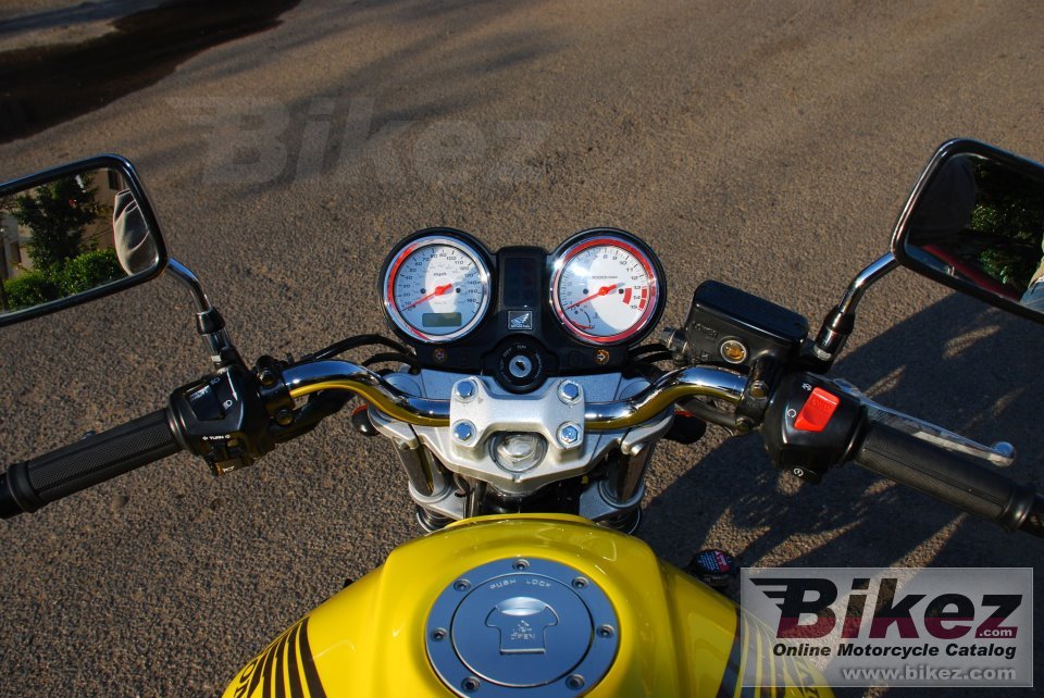 Thumbnail for Honda 599 2004
