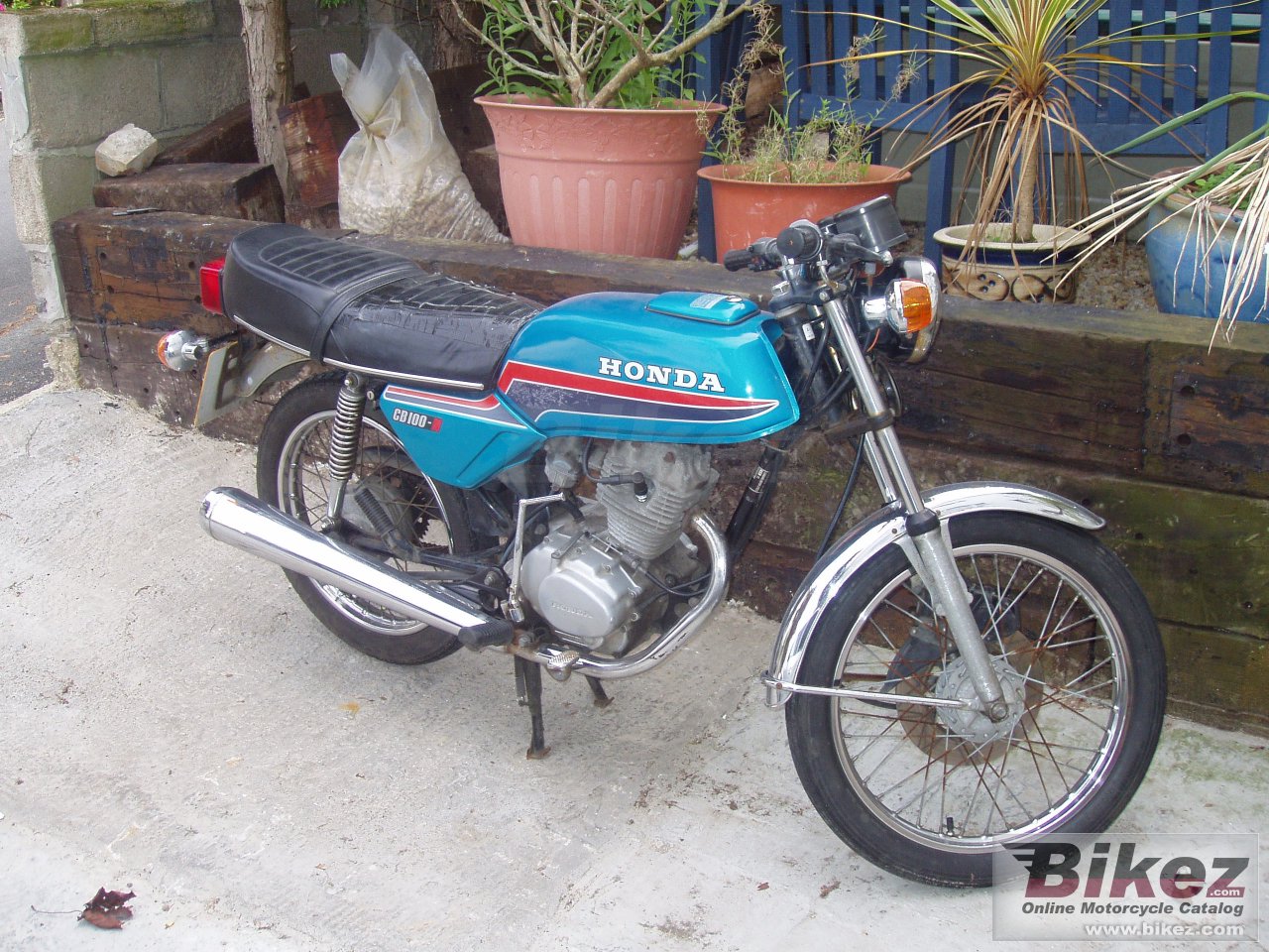 Honda CB 100 N