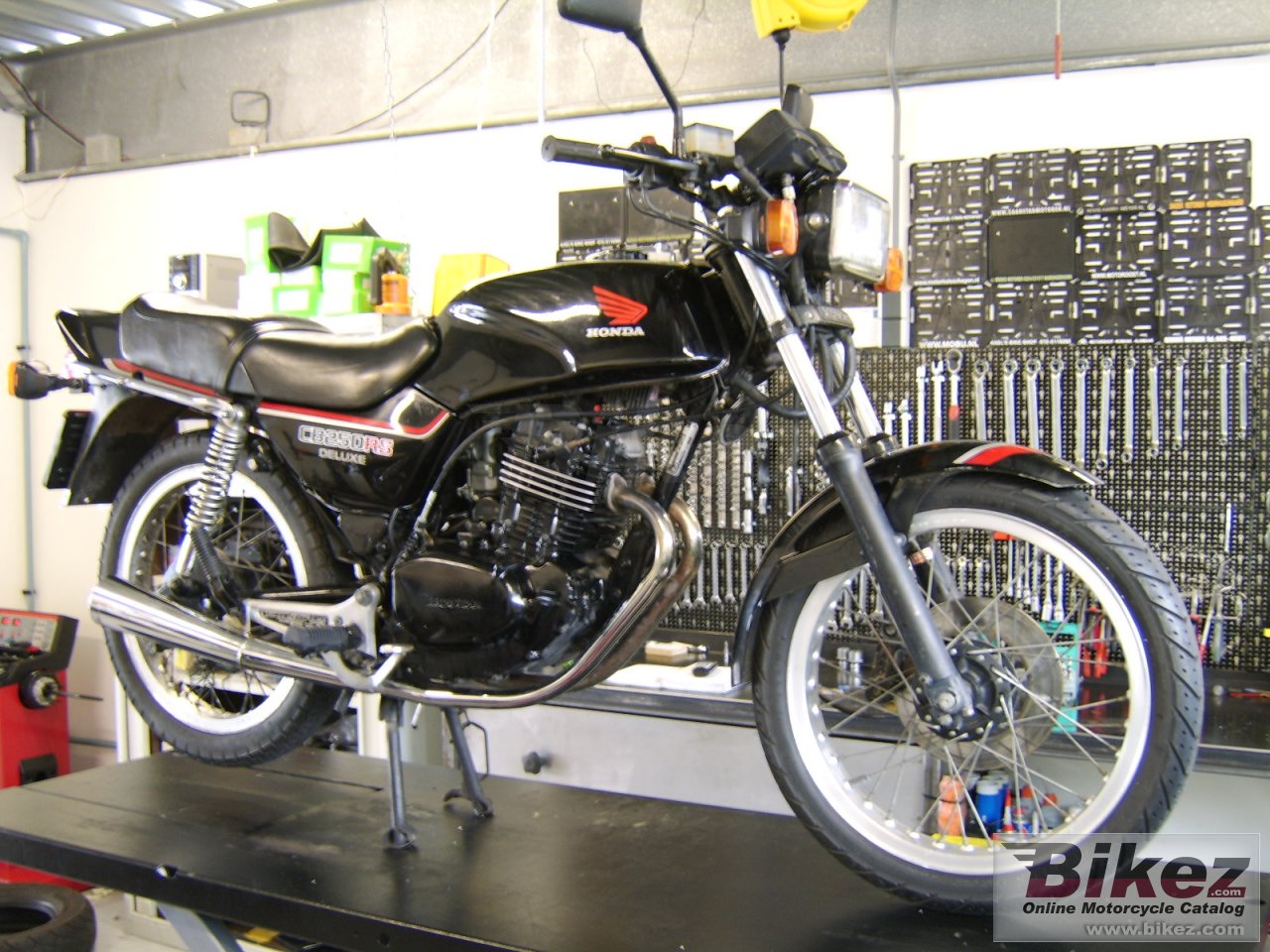 Honda CB 250 RSD