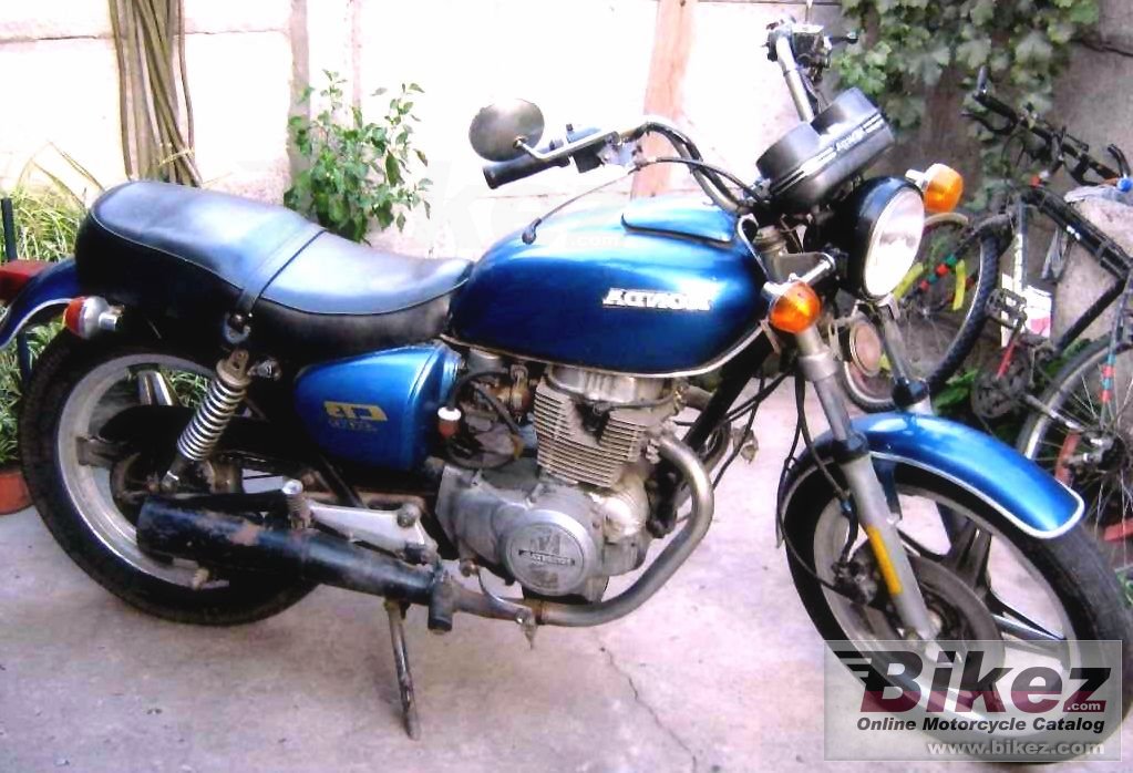 Honda CB 400 N (reduced effect)