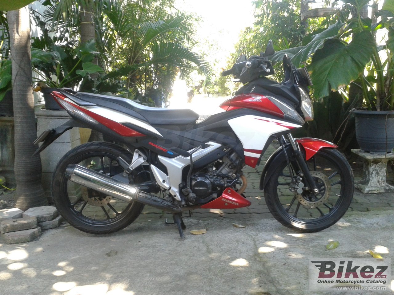 Thumbnail for Honda CBF125 2010