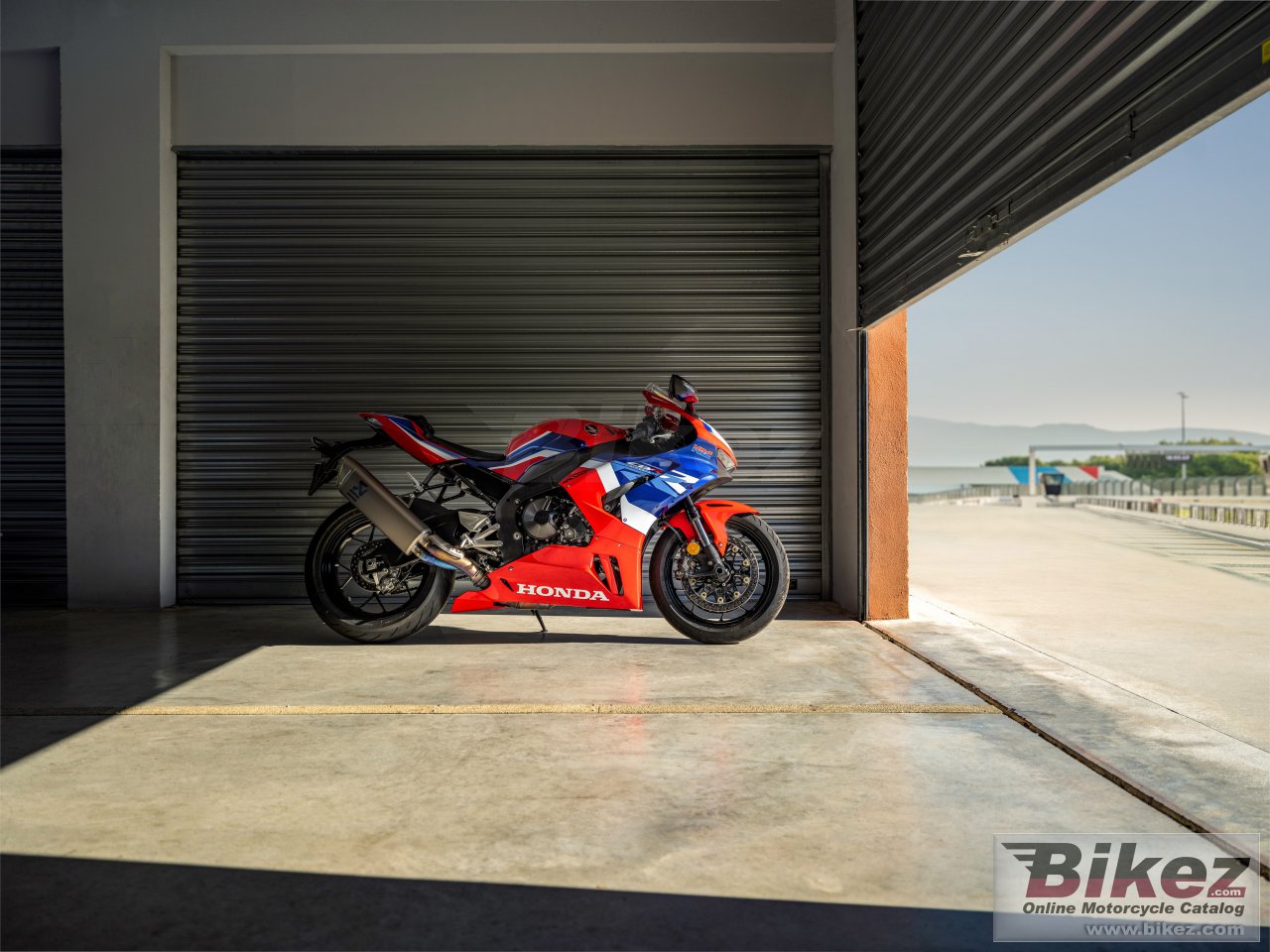 Thumbnail for Honda CBR1000RR-R Fireblade 2022