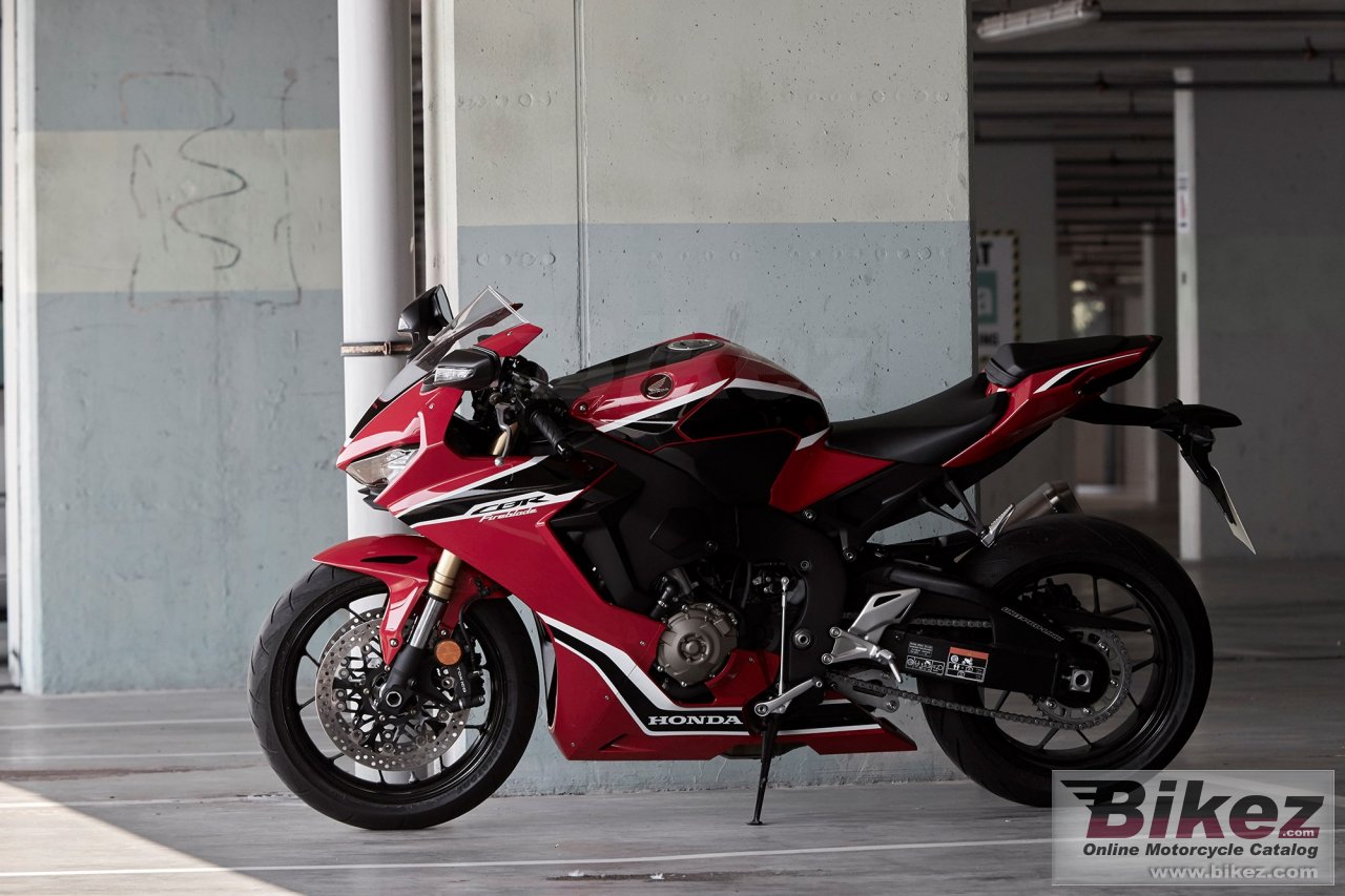 Thumbnail for Honda CBR1000RR Fireblade 2017