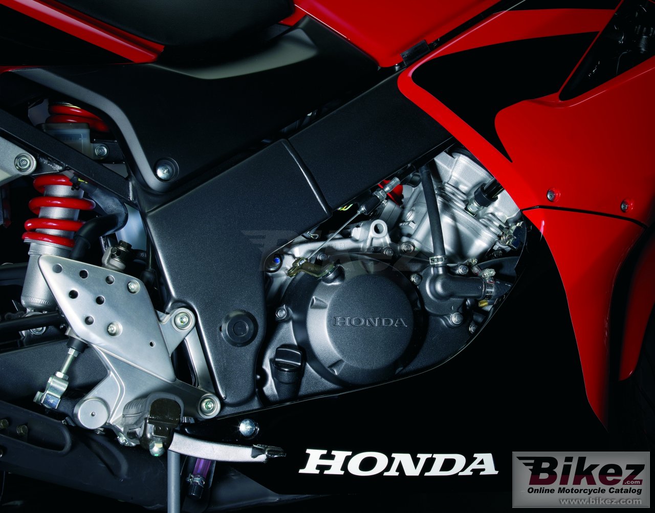 Thumbnail for Honda CBR125R 2007
