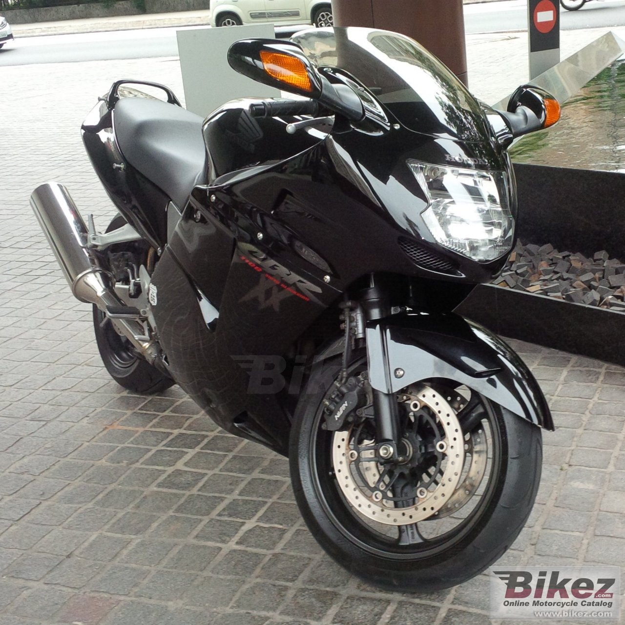Thumbnail for Honda CBR 1100 XX Super Blackbird 1998