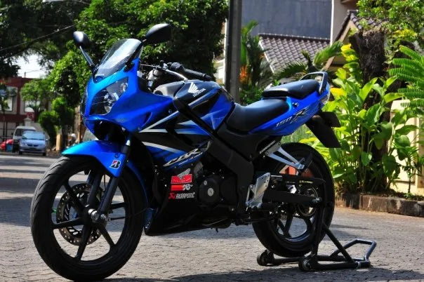 Honda CBR 150R