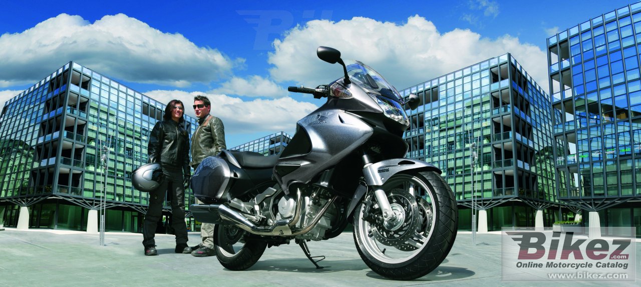 Thumbnail for Honda Deauville 700 2010
