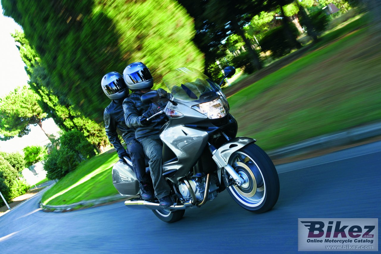 Thumbnail for Honda Deauville 700 2010