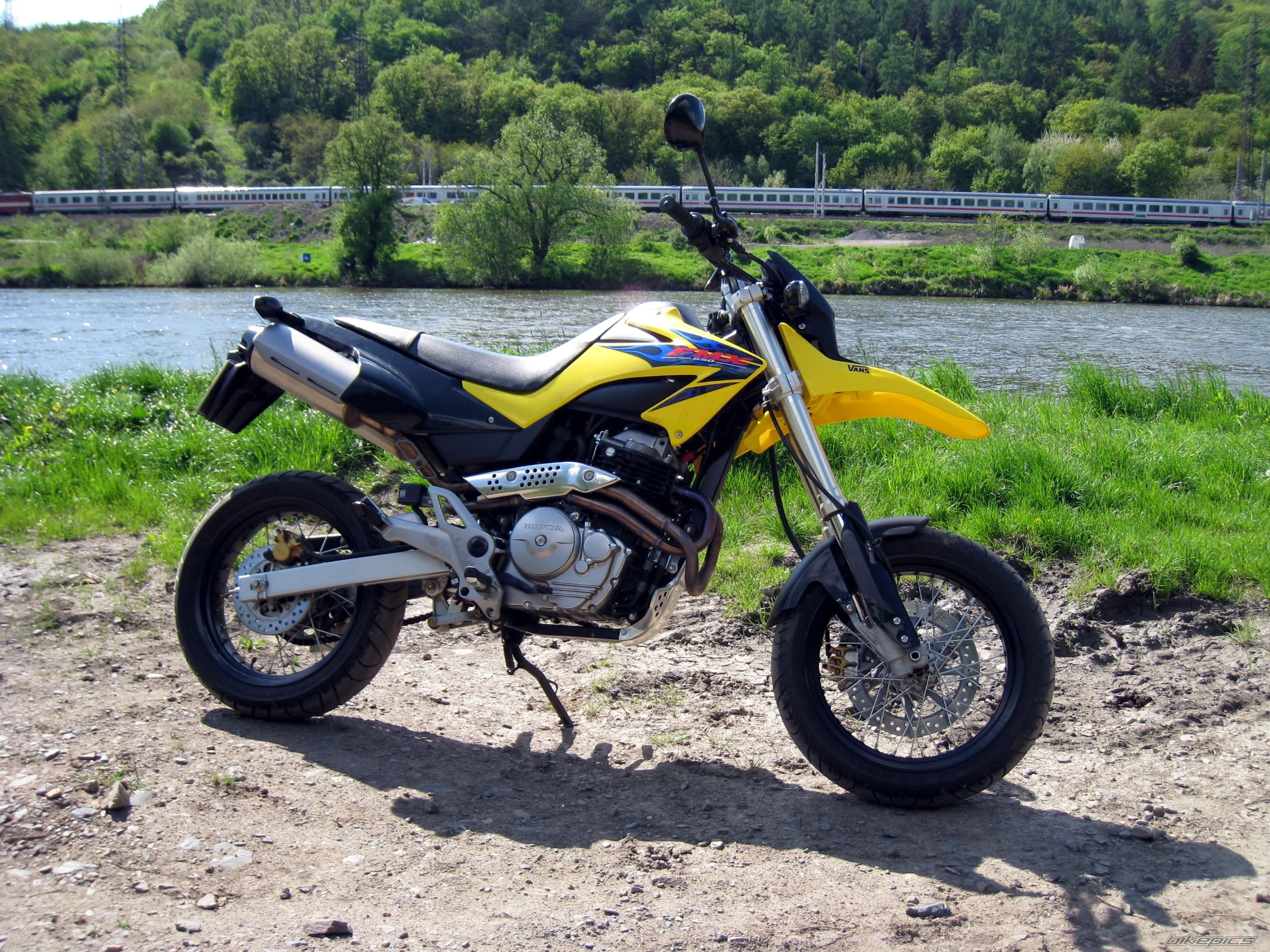 Thumbnail for Honda FMX 650 2007