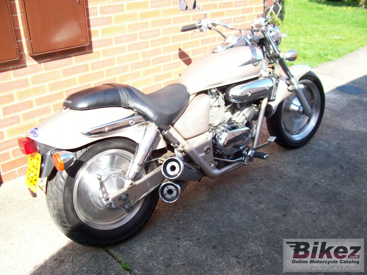 Honda Magna 250