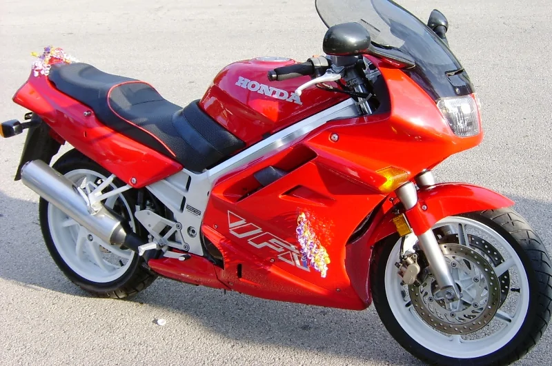 Thumbnail for Honda VFR 750 F 1990