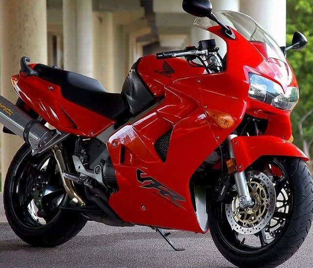 Thumbnail for Honda VFR 800 1999