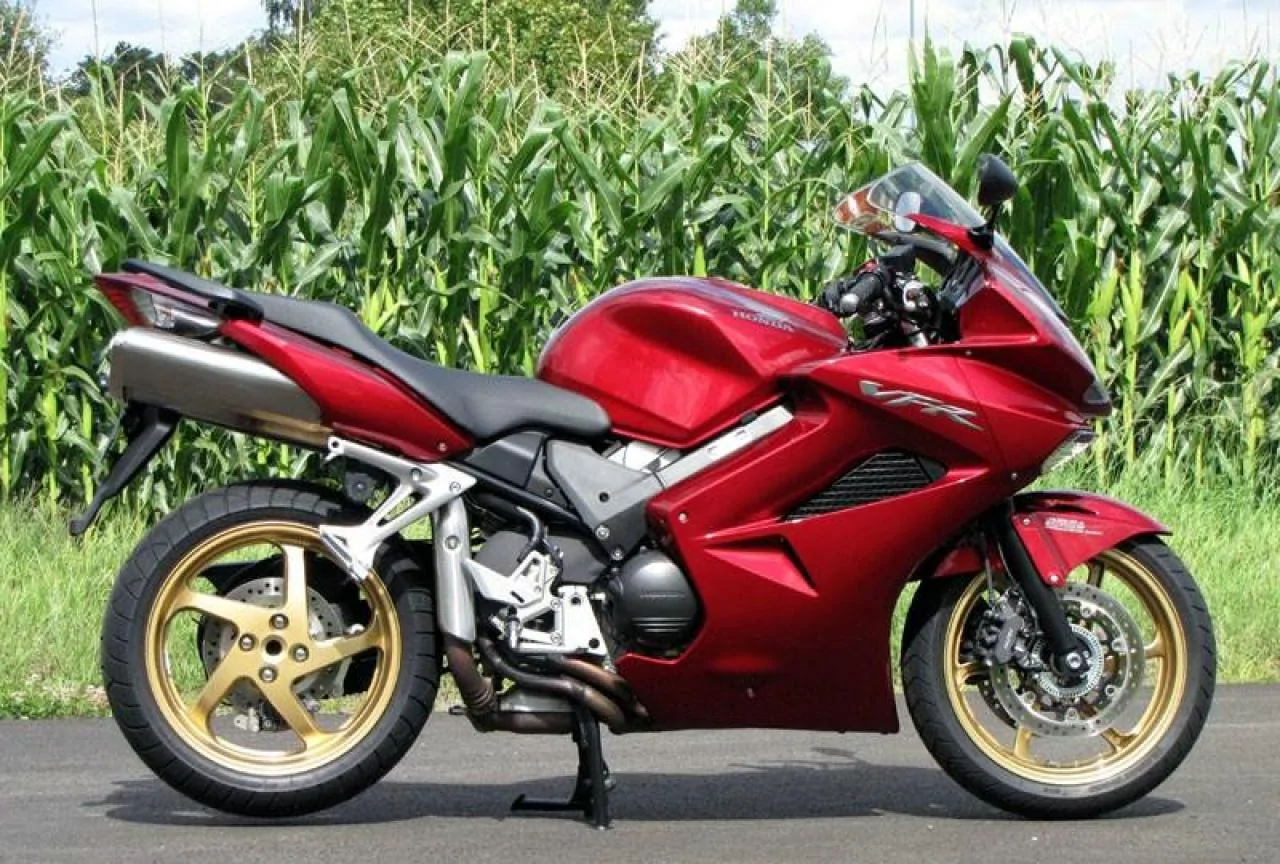 Thumbnail for Honda VFR 800 2012