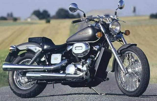 Honda VT 750 C3 Black Widow