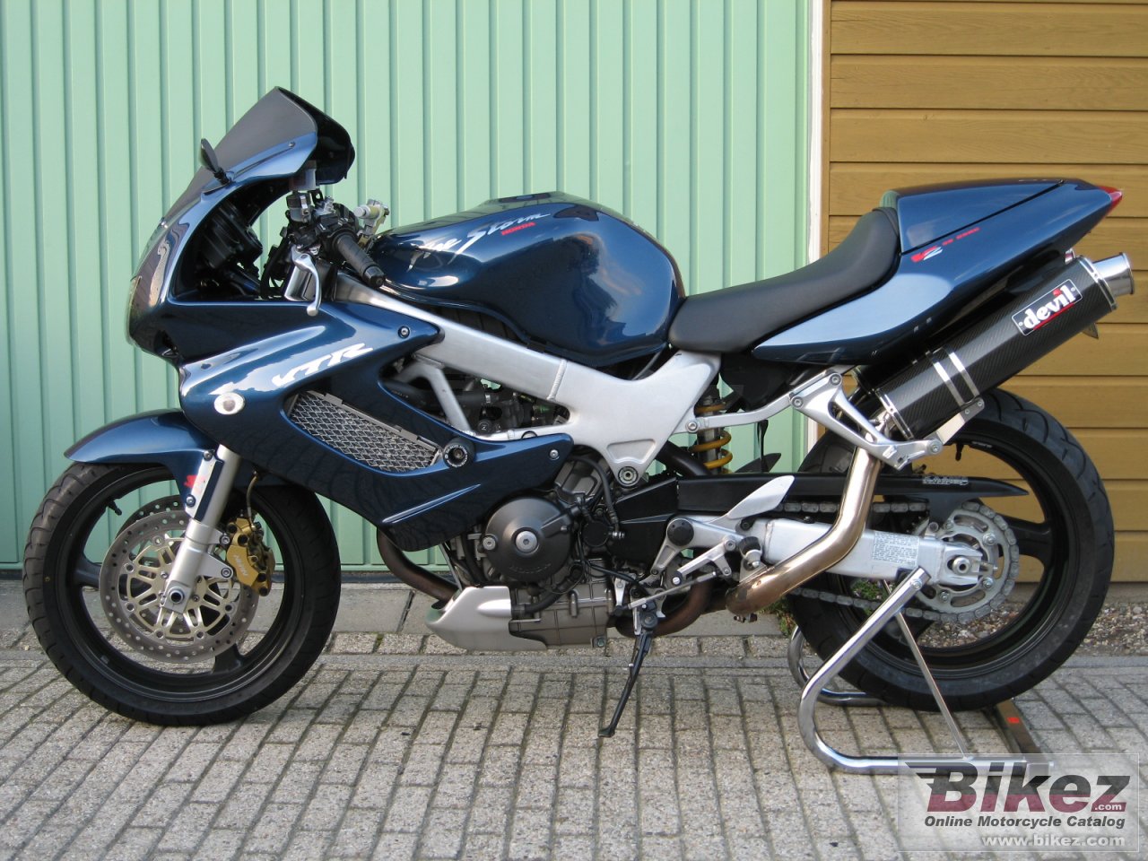 Thumbnail for Honda VTR 1000 F 1999