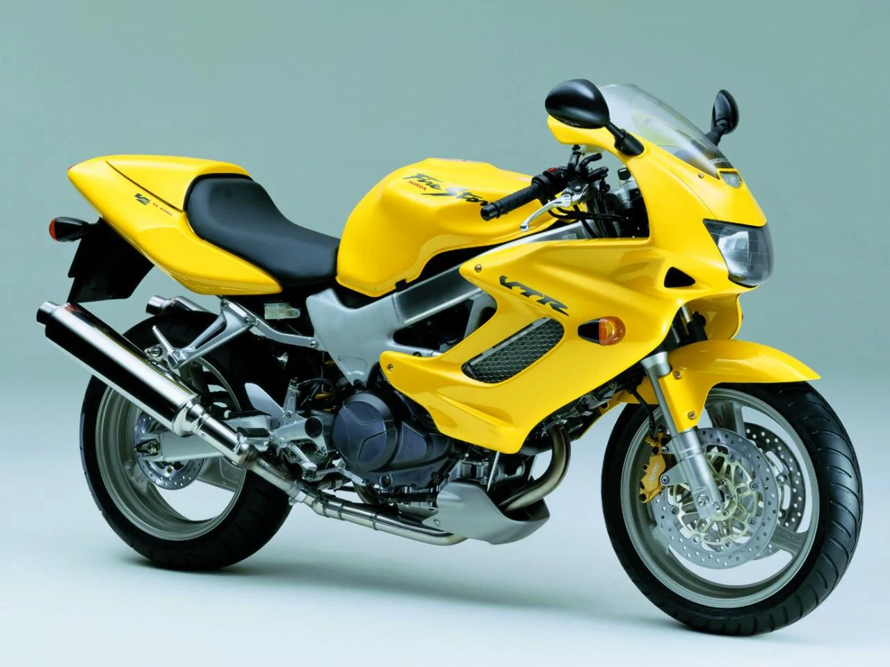 Thumbnail for Honda VTR 1000 F Firestorm 2000