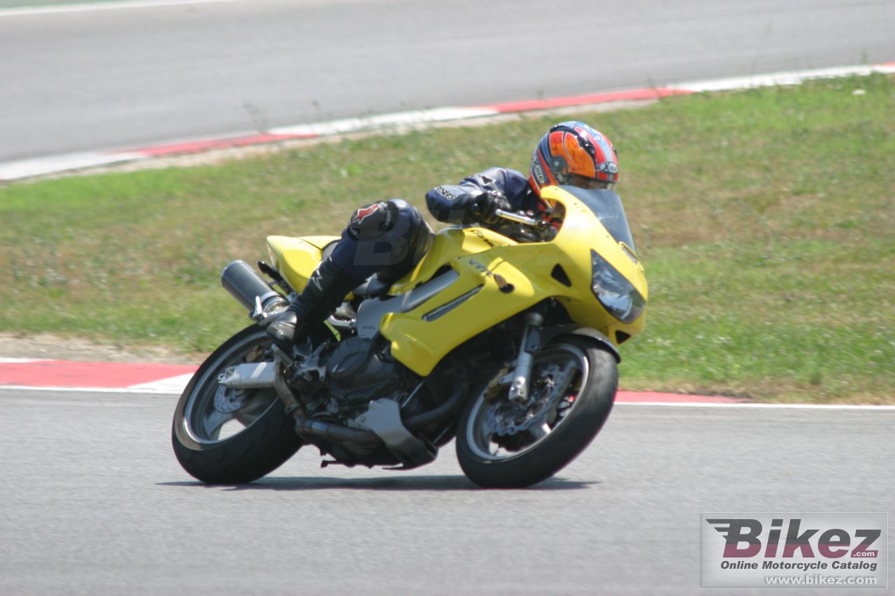 Thumbnail for Honda VTR 1000 F Firestorm 2000