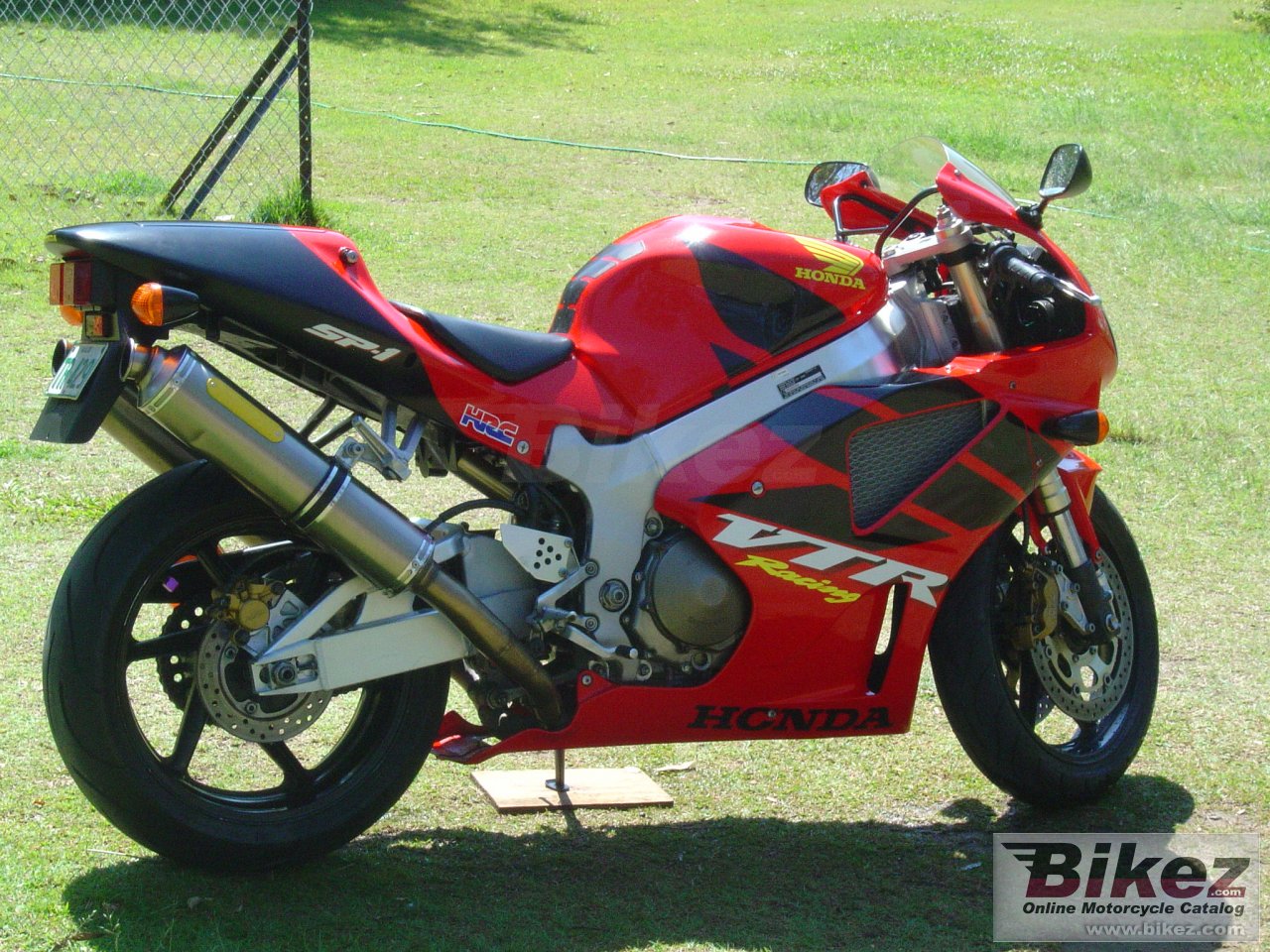 Thumbnail for Honda VTR 1000 SP-1 2001