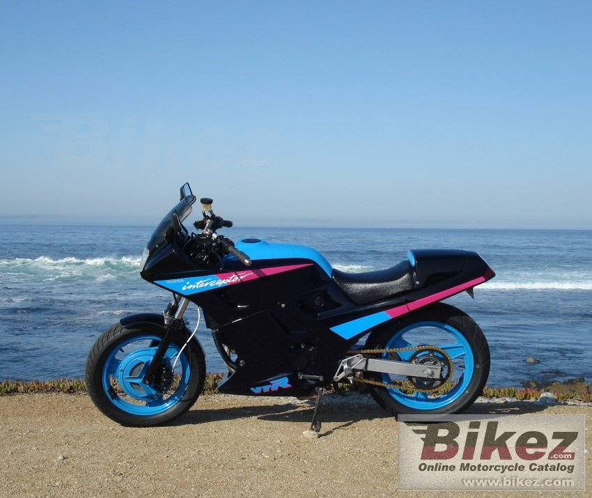 Thumbnail for Honda VTR 250 Interceptor 1988