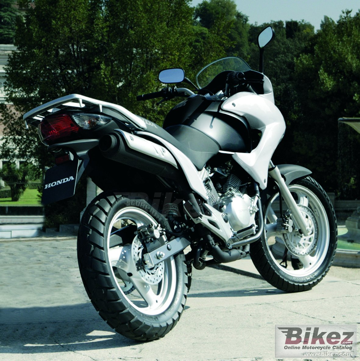 Thumbnail for Honda XL125V Varadero 2010