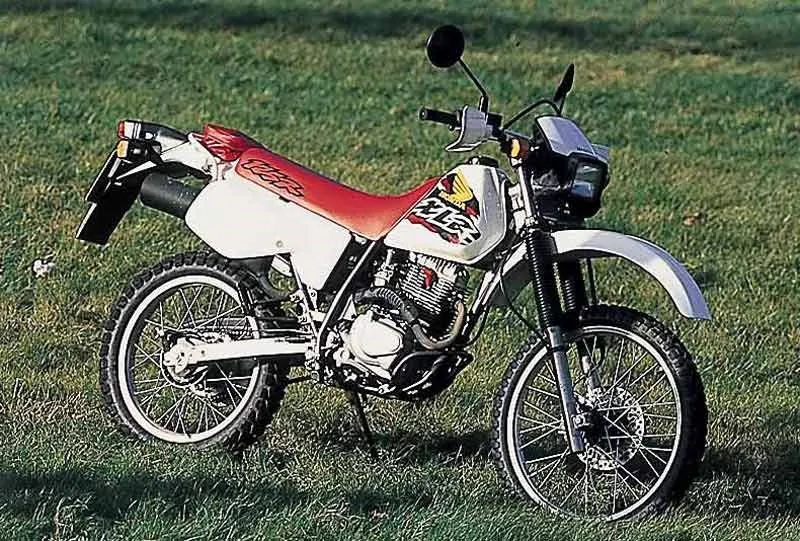 Thumbnail for Honda XLR 125 1999