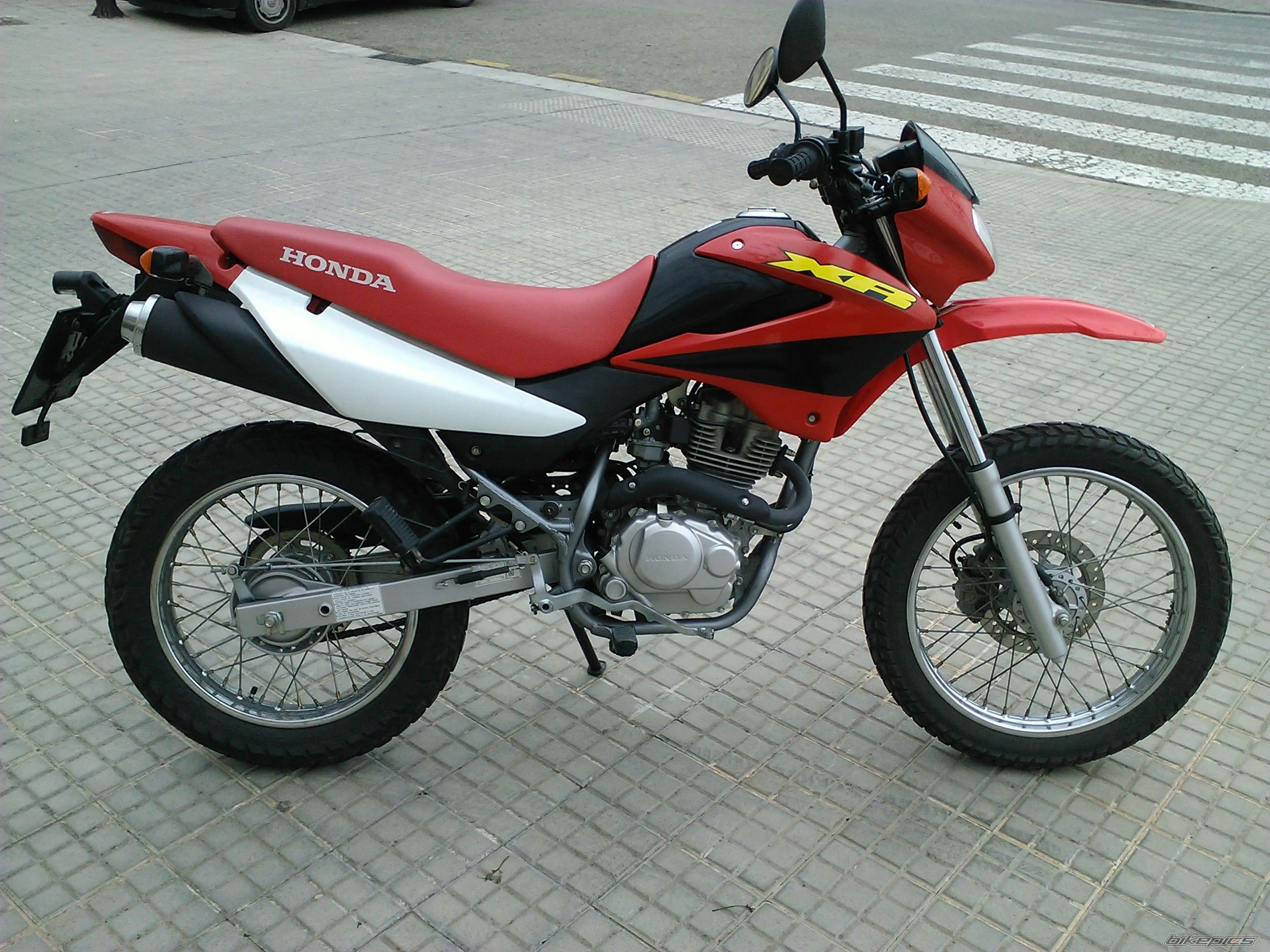 Thumbnail for Honda XR 125 2007