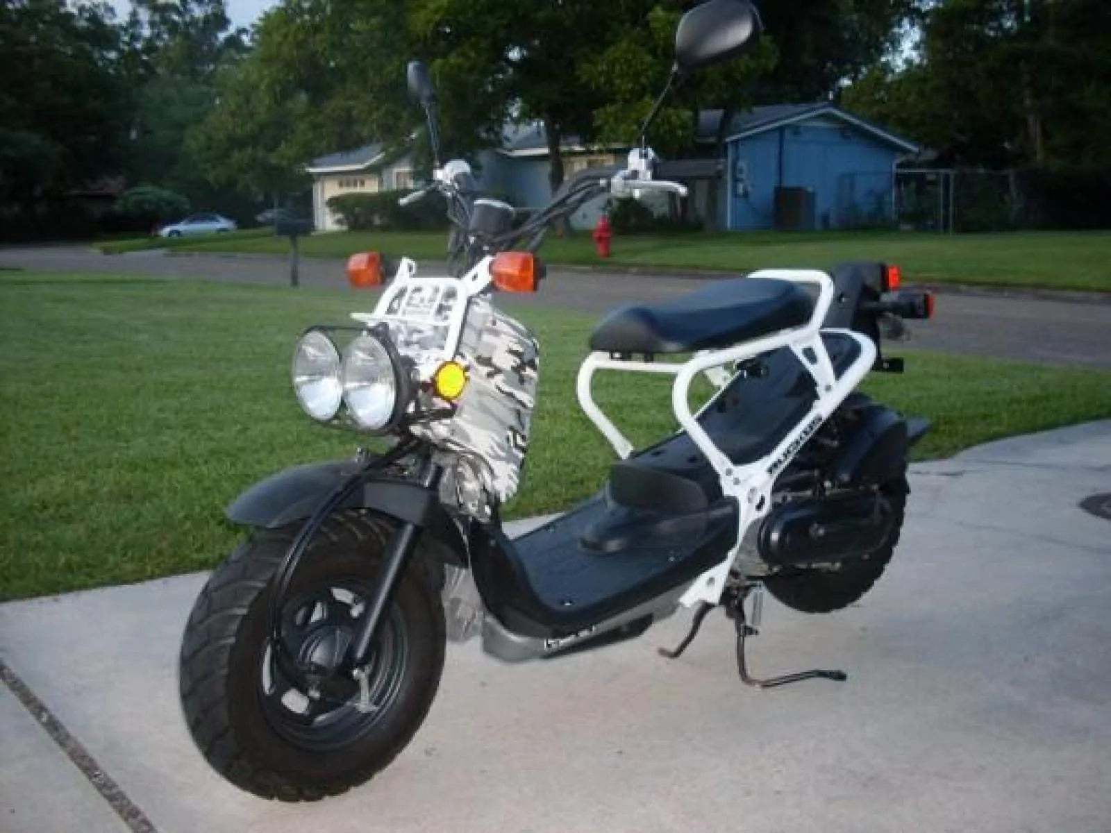 Thumbnail for Honda Zoomer 2007