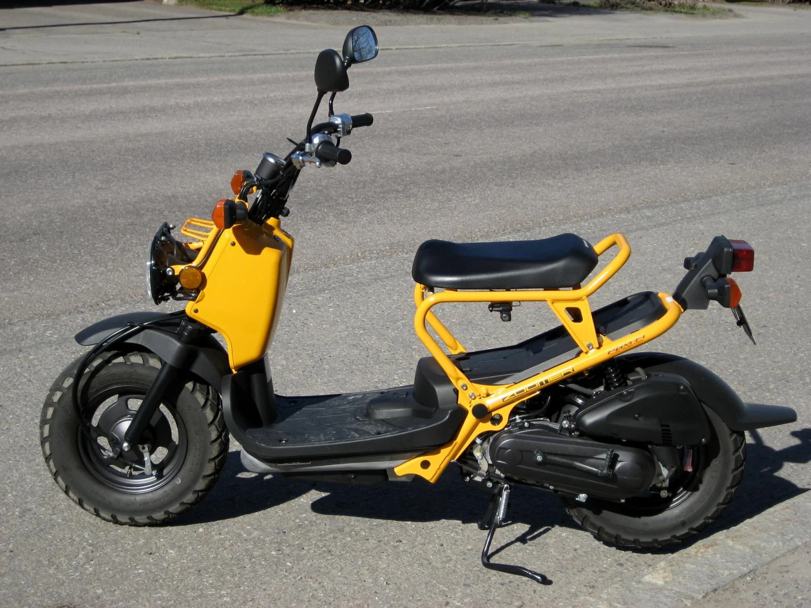 Thumbnail for Honda Zoomer 2009