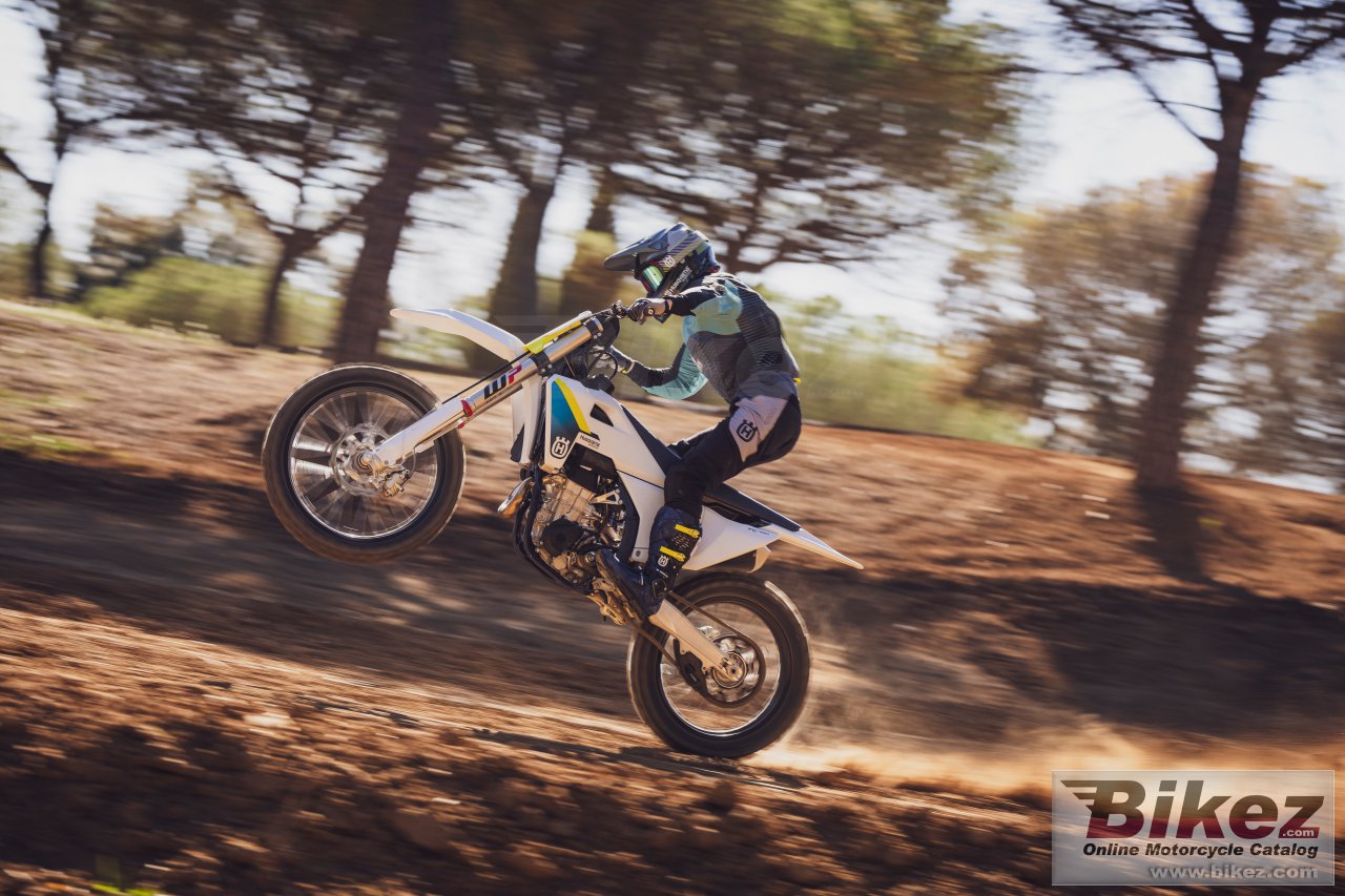 Thumbnail for Husqvarna FC 450 2025