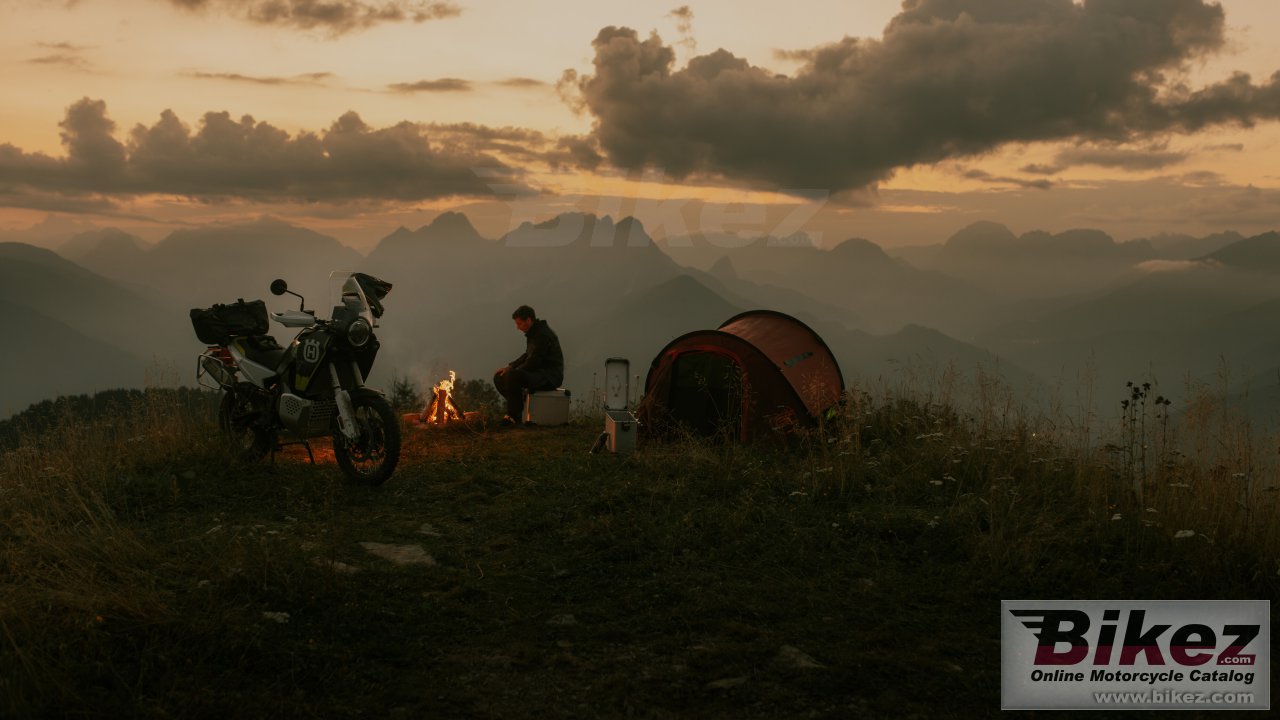 Thumbnail for Husqvarna Norden 901 Expedition 2025