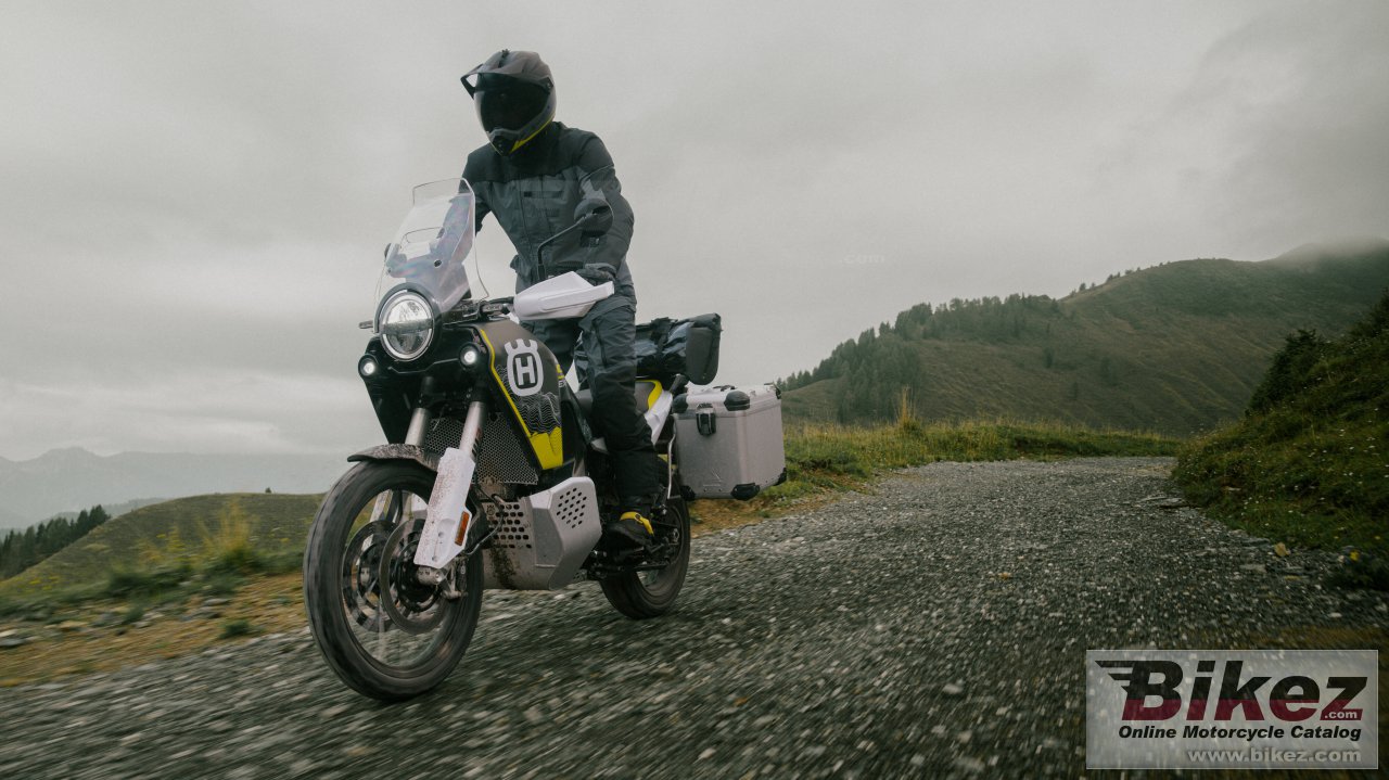 Thumbnail for Husqvarna Norden 901 Expedition 2025