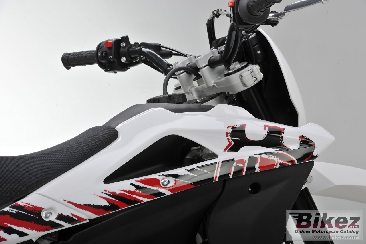 Thumbnail for Husqvarna SMS4 125 2011