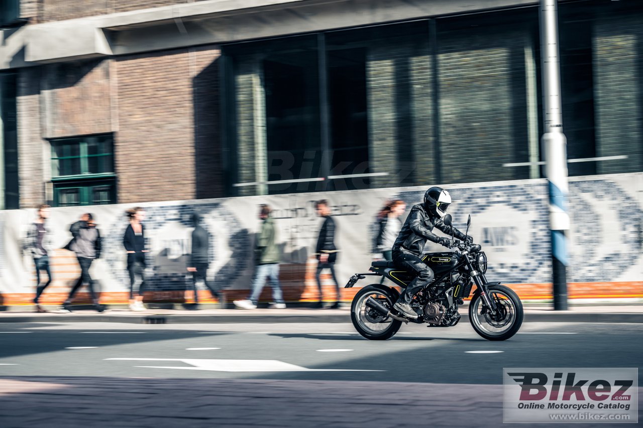 Thumbnail for Husqvarna Svartpilen 401 2018