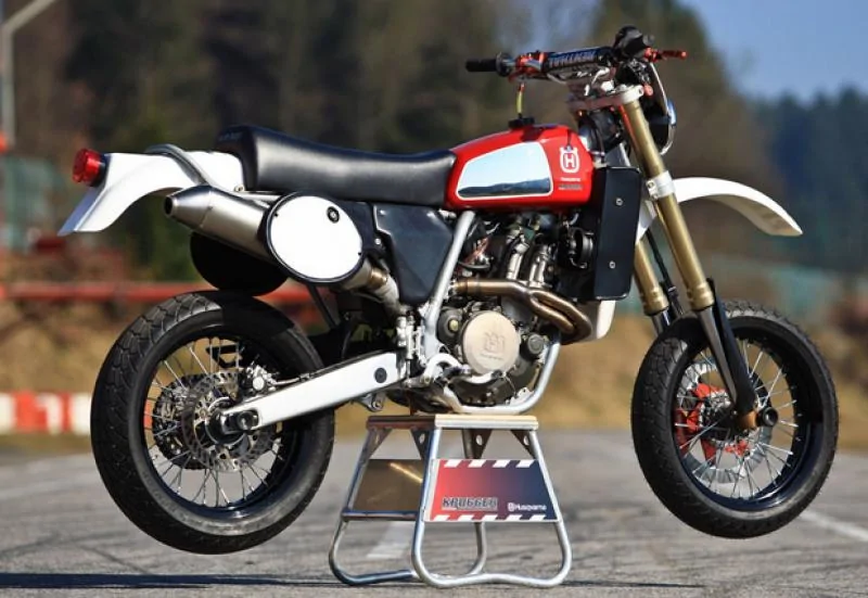 Thumbnail for Husqvarna TE610ie 2010