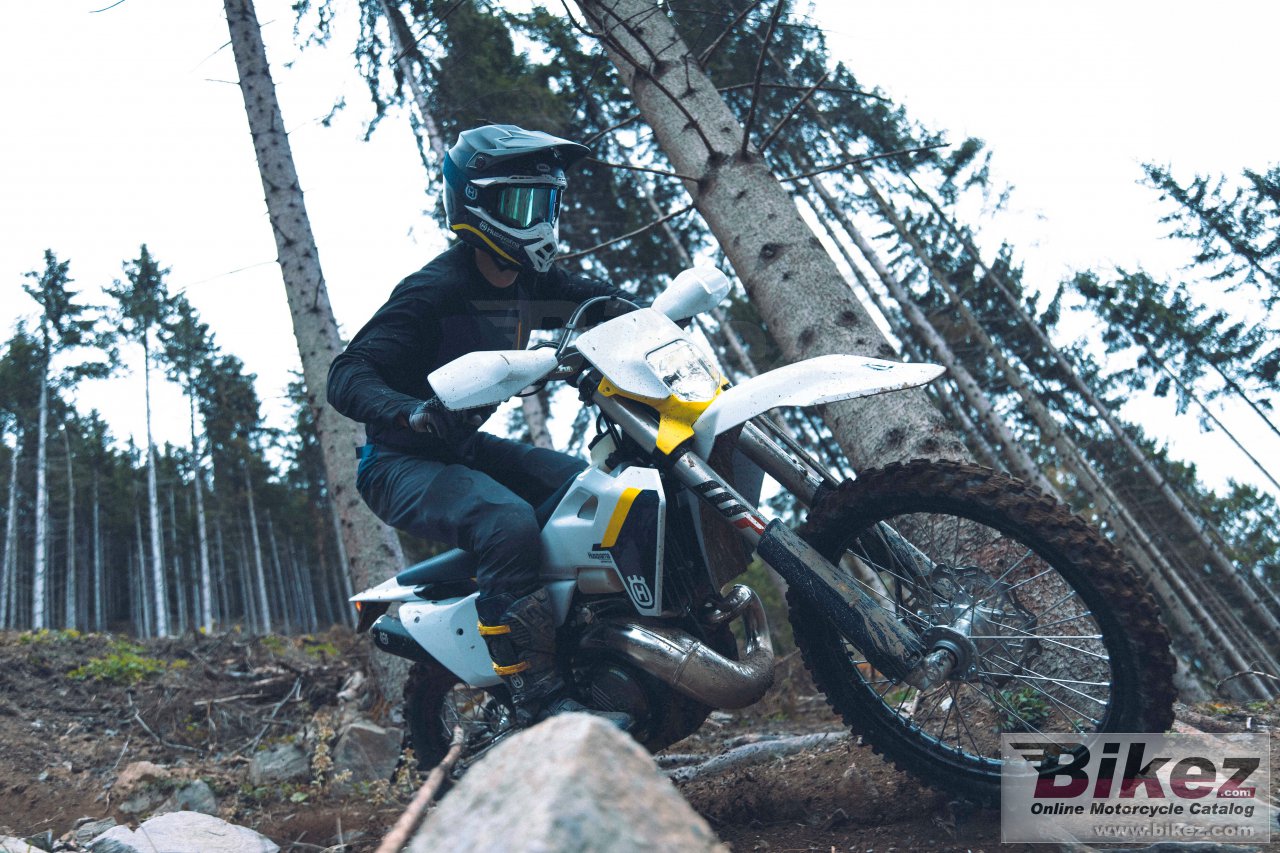 Thumbnail for Husqvarna TE 300 2025