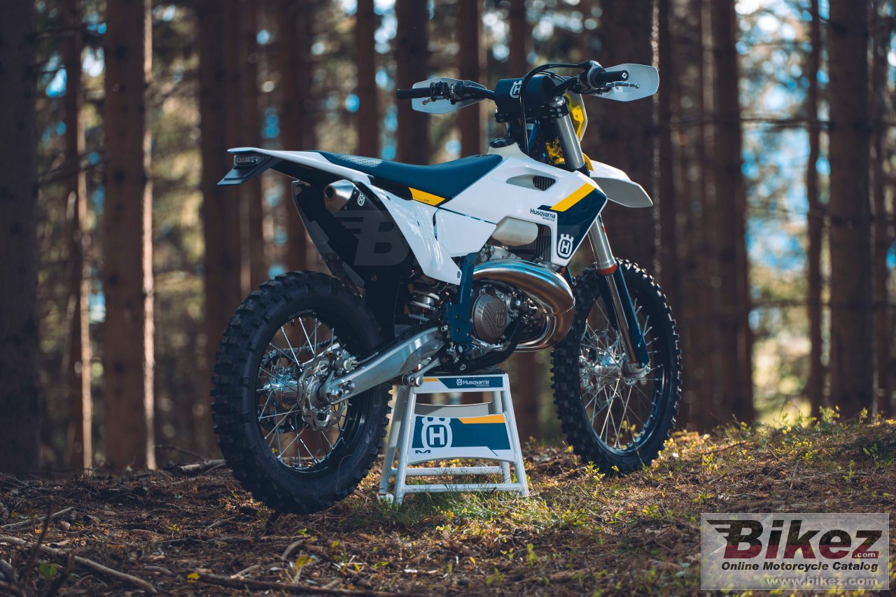 Thumbnail for Husqvarna TE 300 2025