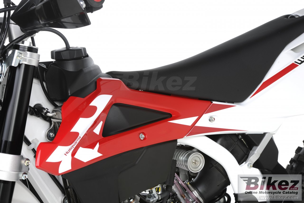 Thumbnail for Husqvarna WR125 2011