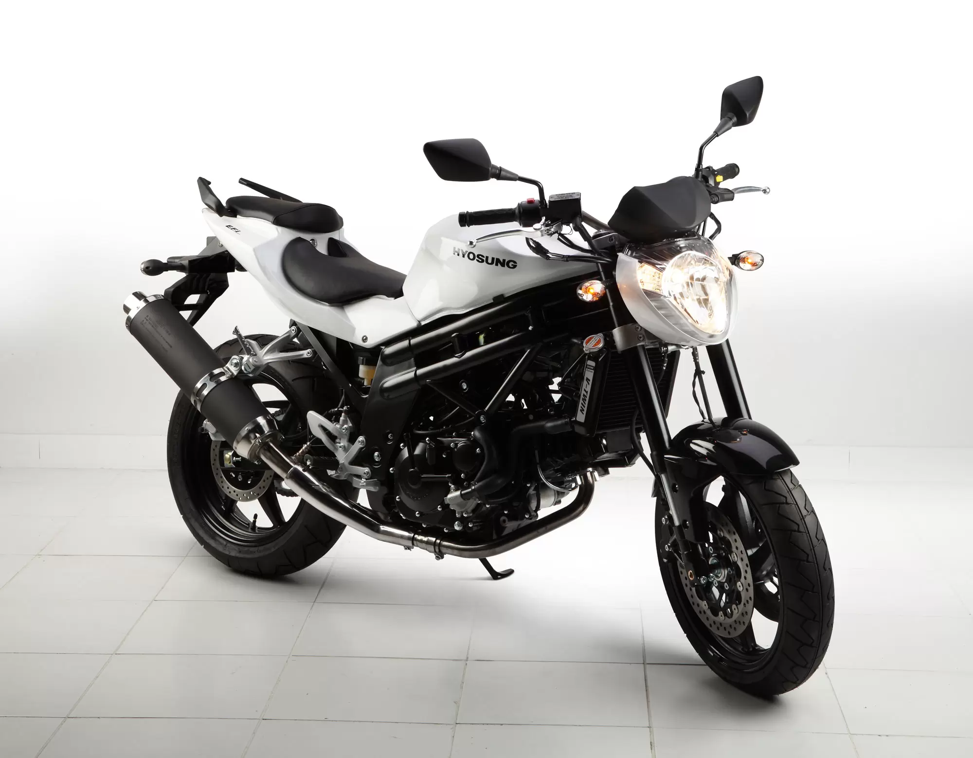 Hyosung GT125