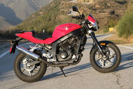 Hyosung GT250