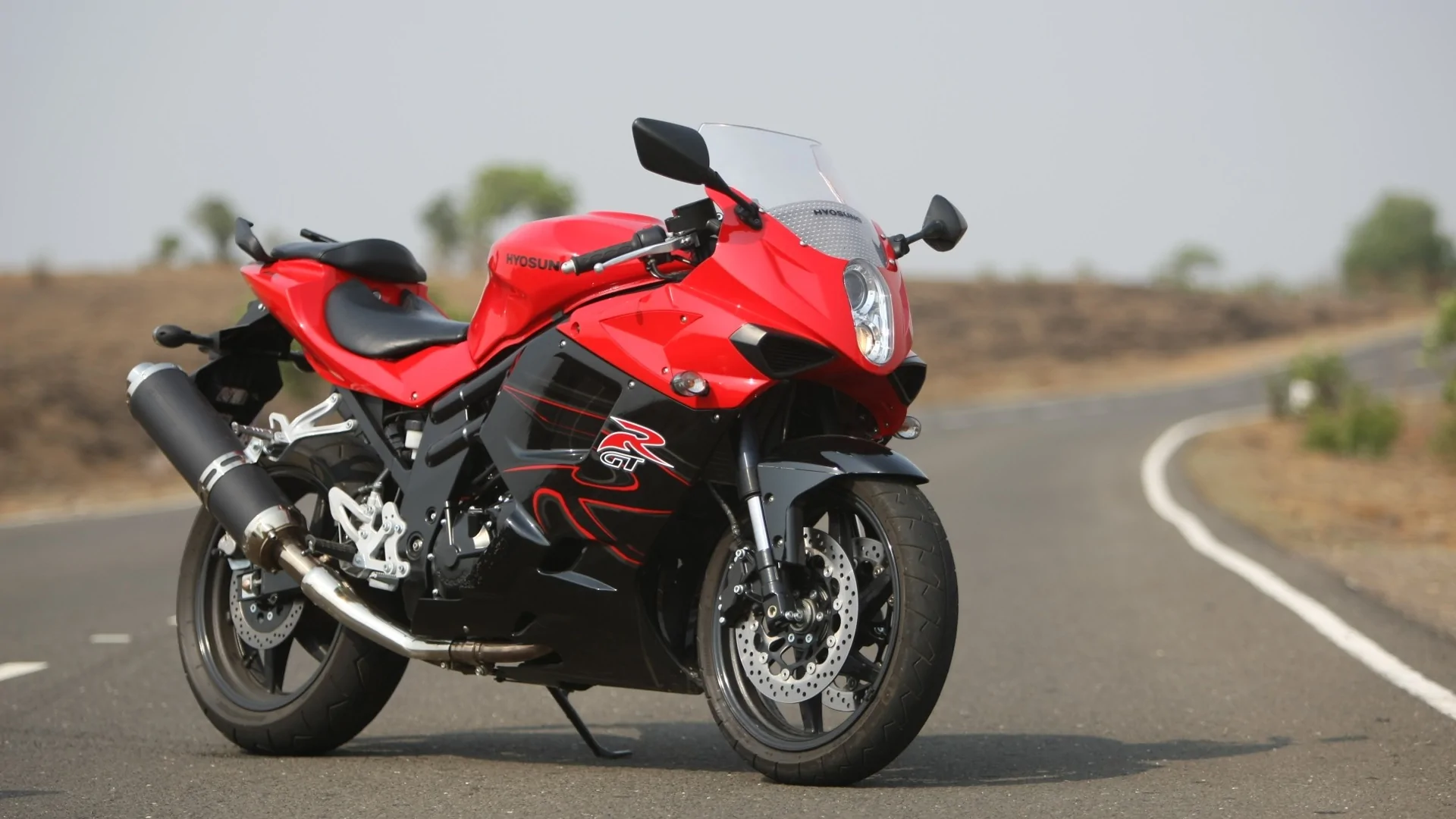 Hyosung GT250R