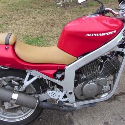 Thumbnail for Hyosung GT 250 Comet 2004