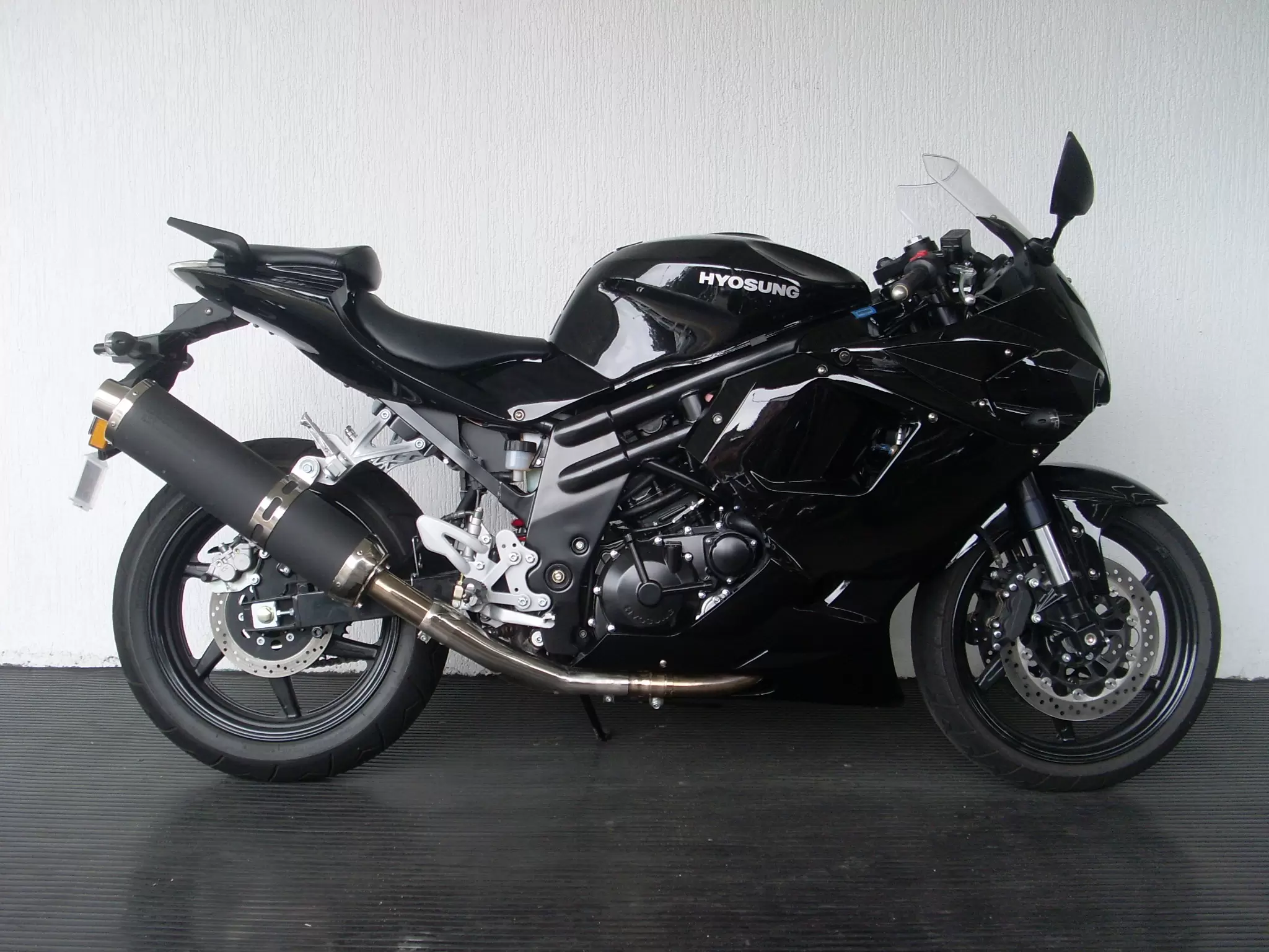 Thumbnail for Hyosung GT 650R EFI 2009