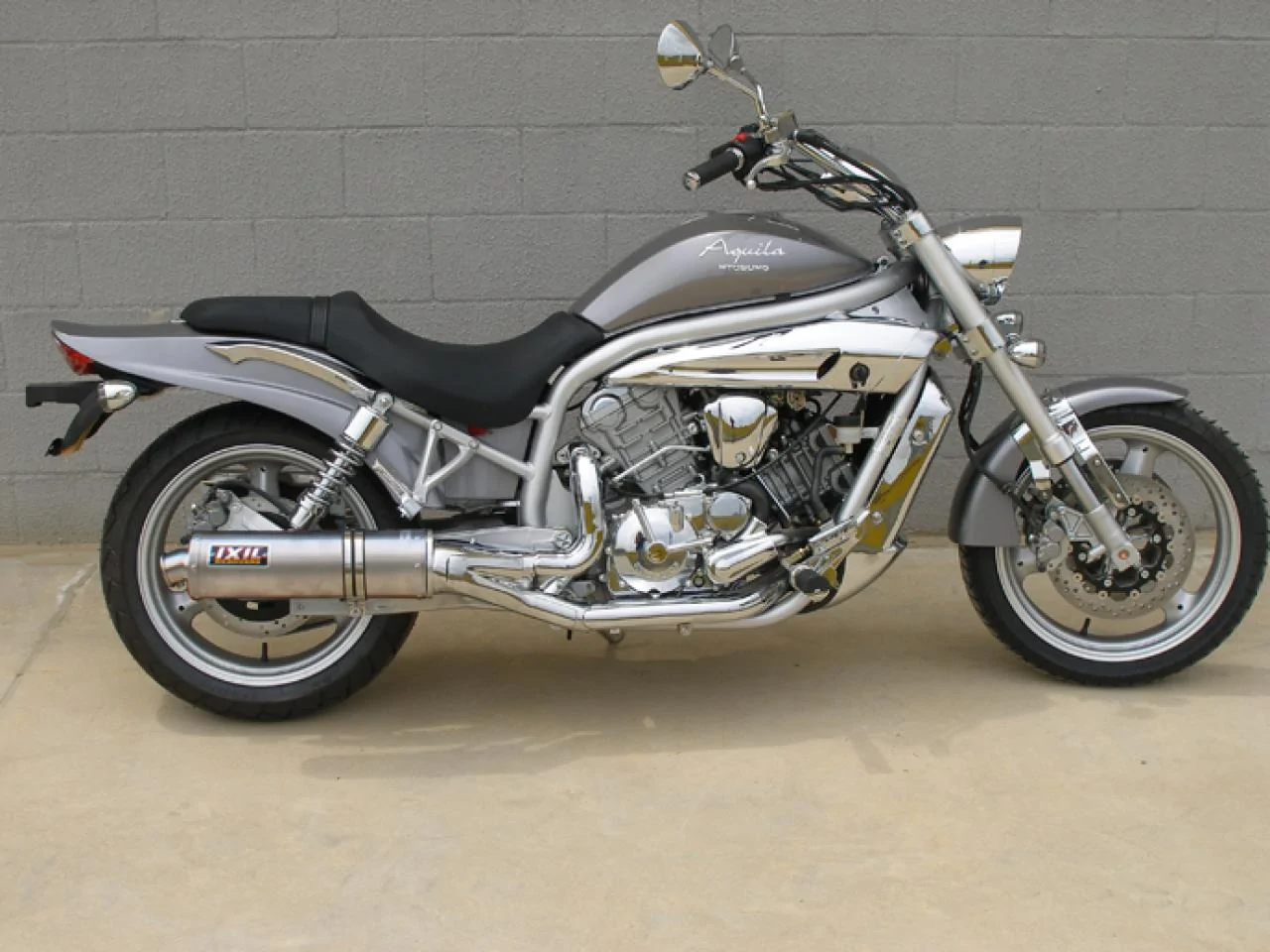 Thumbnail for Hyosung GV 650 Aquila 2005