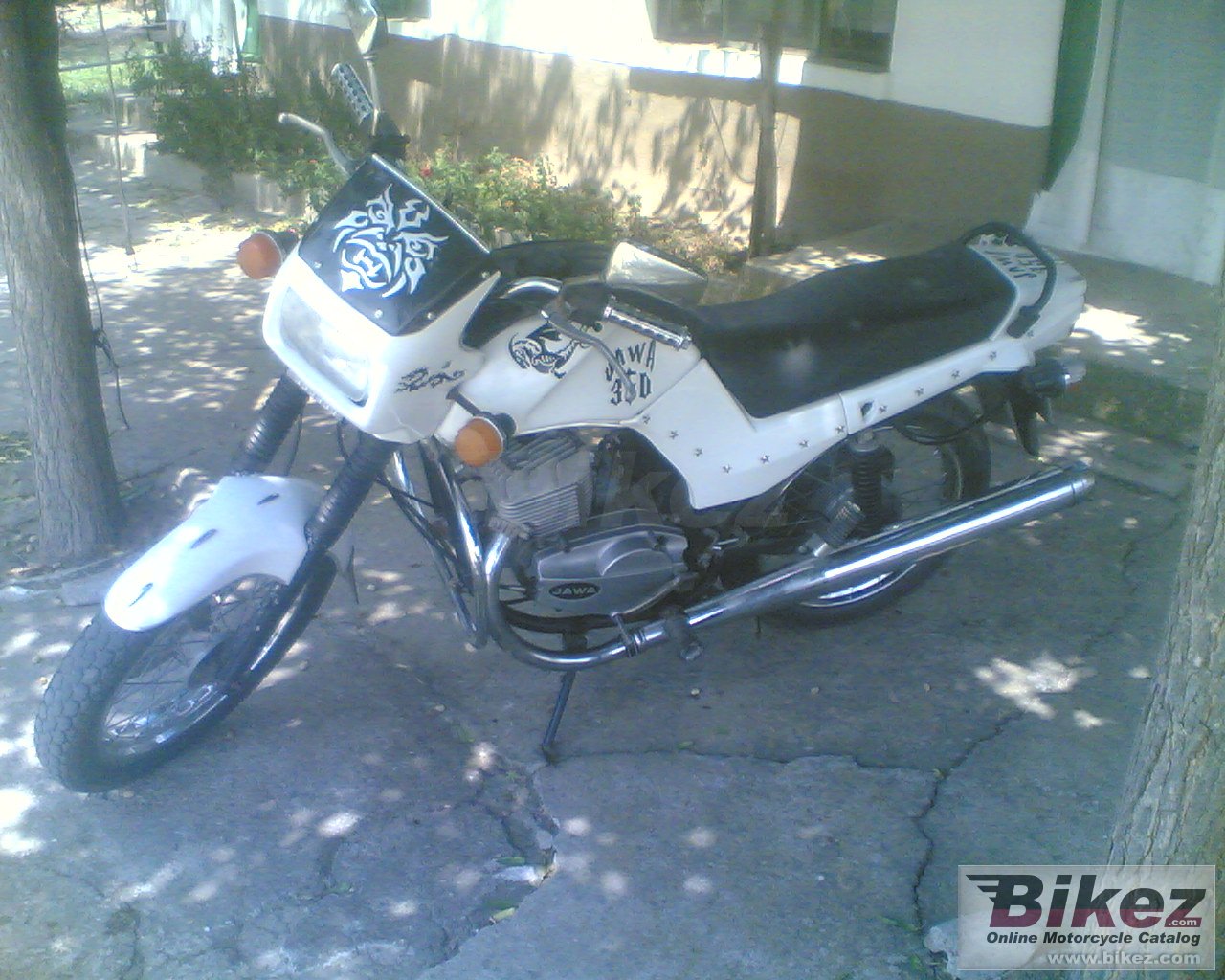Thumbnail for Jawa 640 White Style 1995