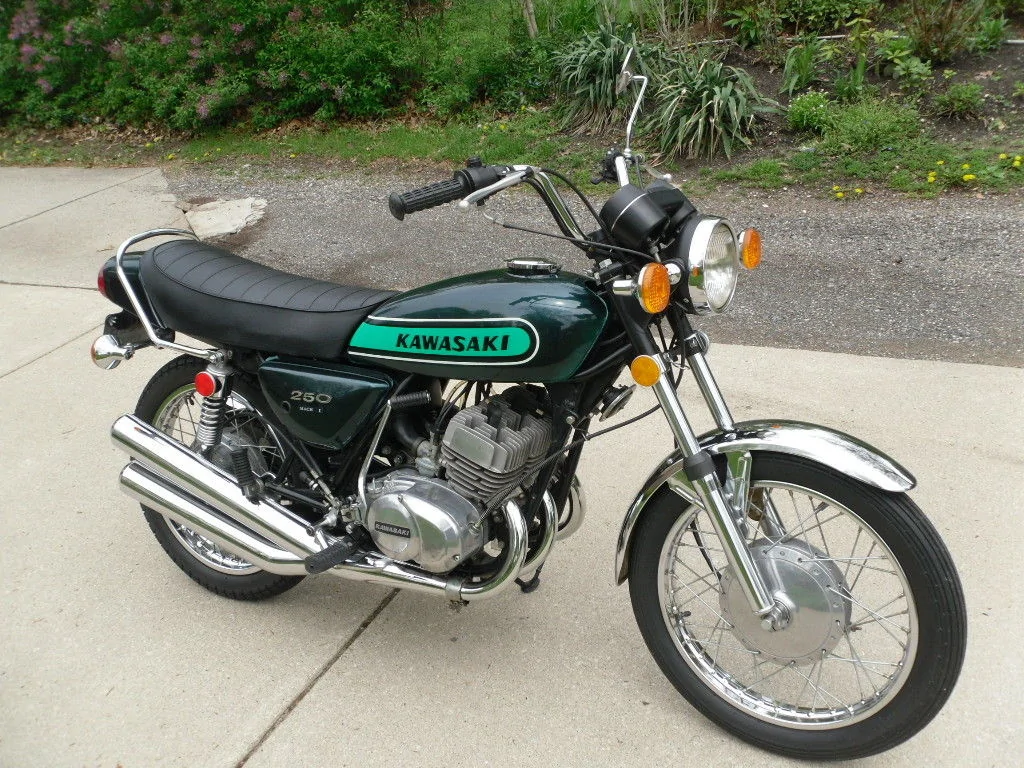 Thumbnail for Kawasaki 250 S 1 Mach I 1974