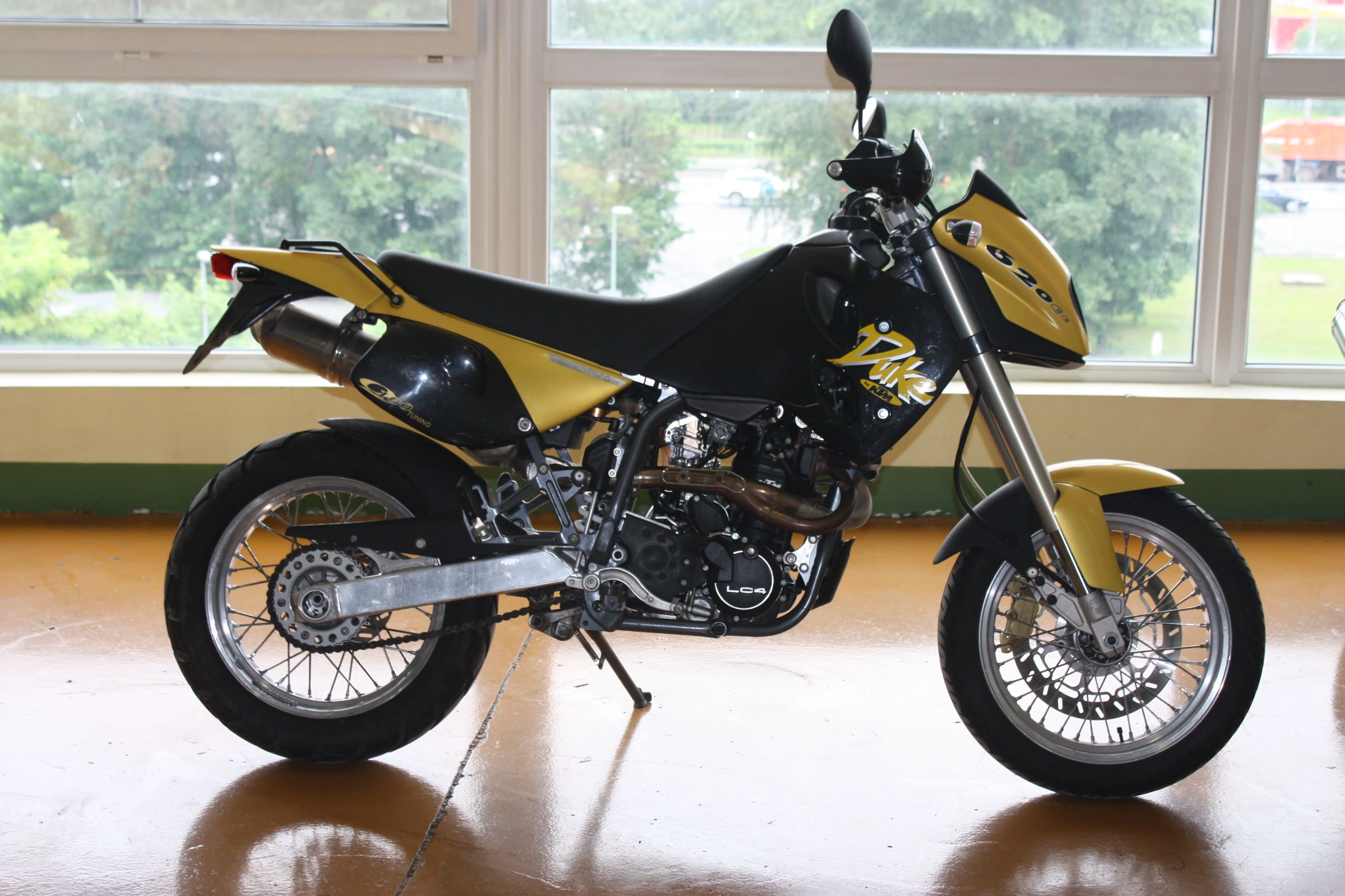 Kawasaki 620 Duke