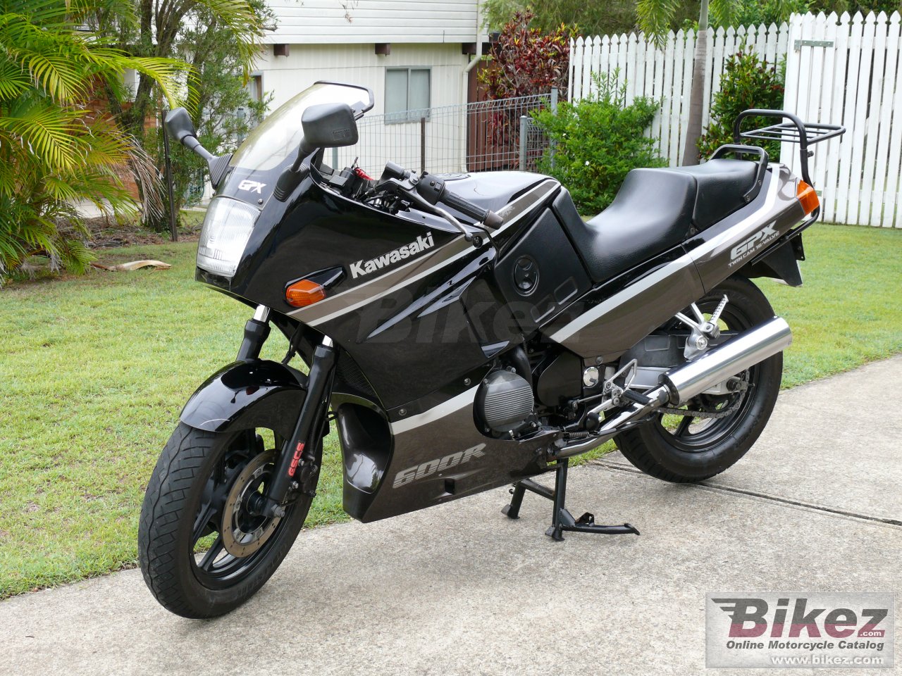 Kawasaki GPX 600 (ZX600C2)