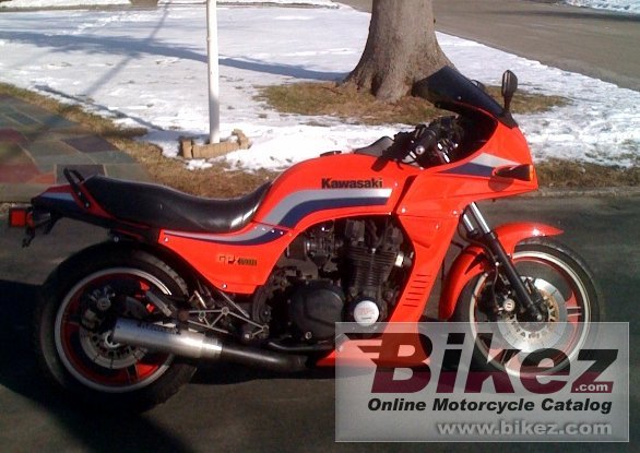Kawasaki GPZ 1100 (reduced effect)
