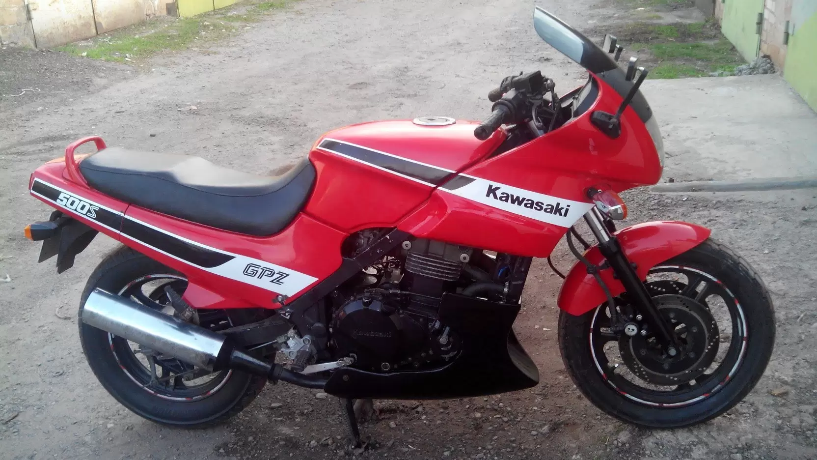 Kawasaki GPZ 500 S