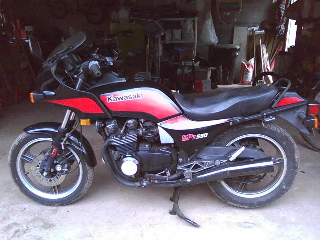 Kawasaki GPZ 550